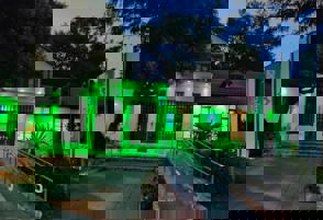 B439EFC6 01C9 4E52 9968 65CEA6B5D6FE