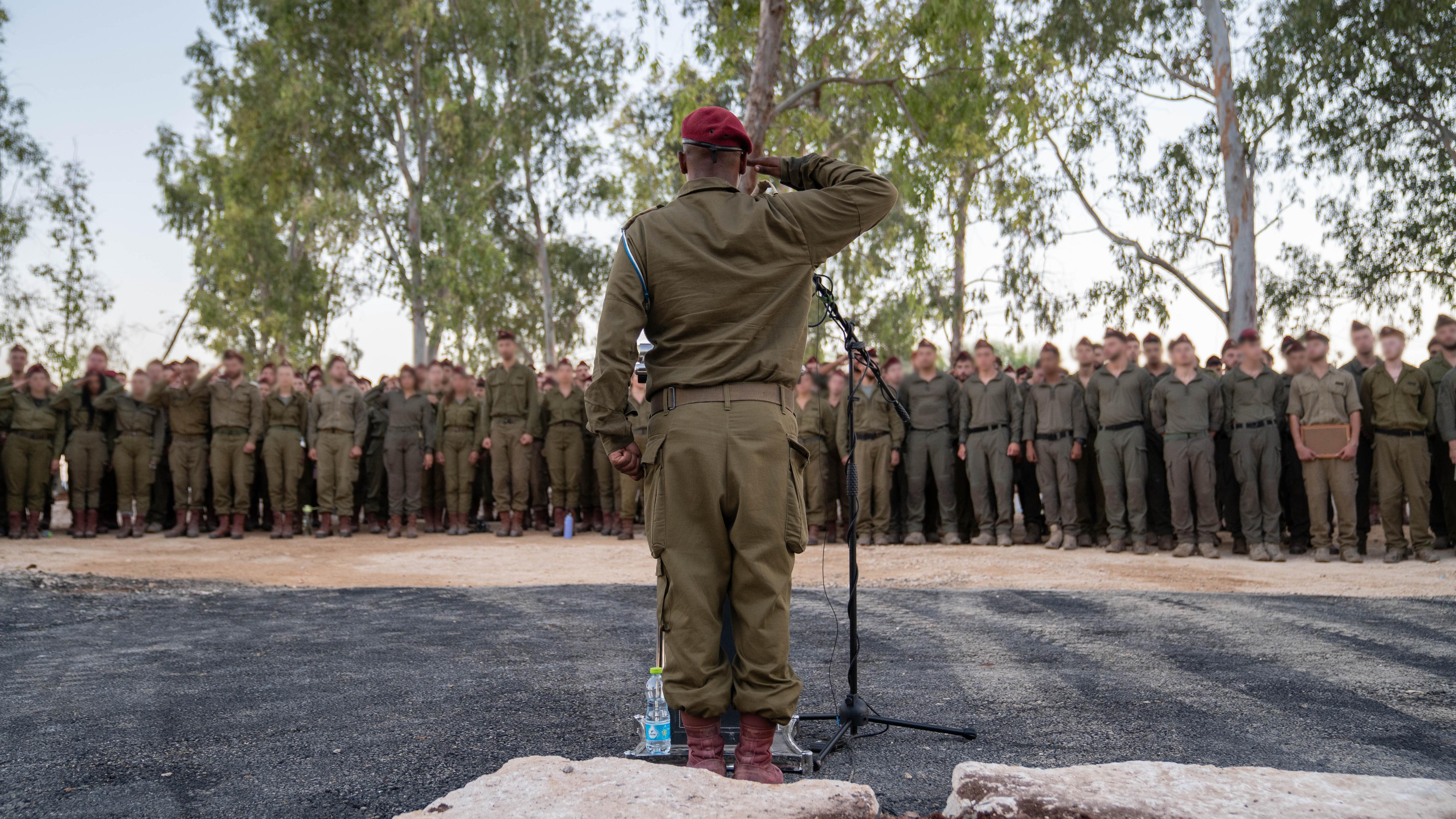 טקס לכלבים שמקום קבורתם לא נודע