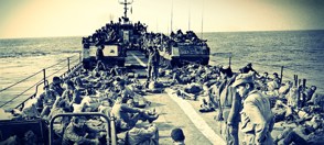 19820609 מיכאל צרפתי לוחמי חיל הים וכוח של חטיבת צנחנים בהפלגה מאשדוד לצידון במהלך מבצע שלום הגליל