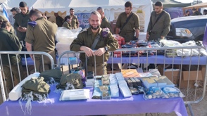 חלוקת ציוד דת ביום פרט גבעתי שדה תימן