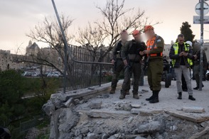 Bdfa171e Faff 417B B860 659Ae2171df1